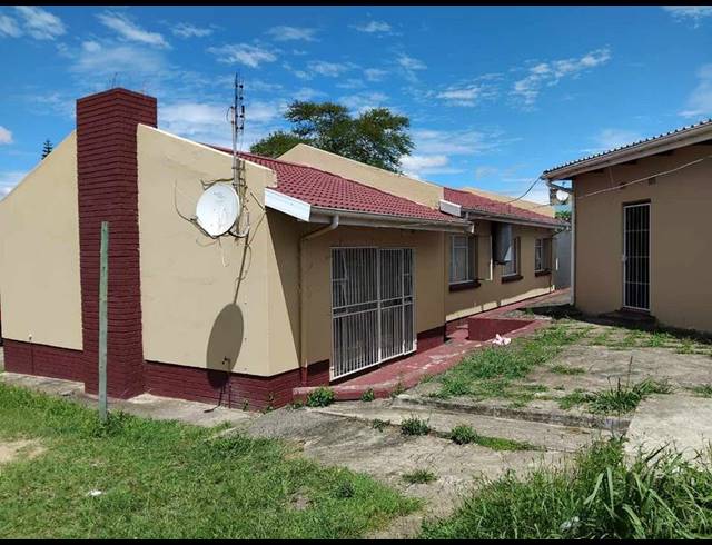 6 BEDROOM HOUSE FOR SALE IN SOUTHERNWOOD